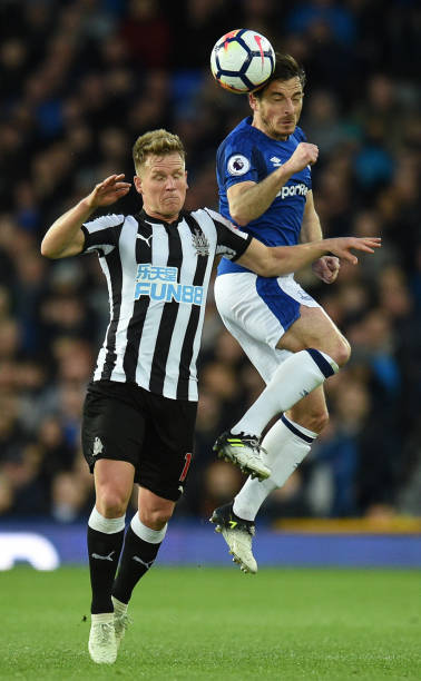 他在后防线 他在后防线