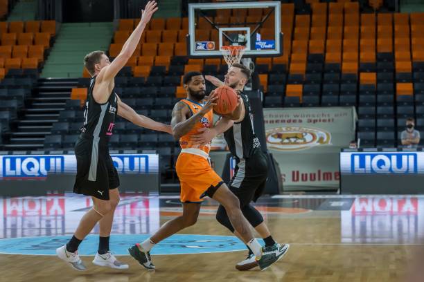 家喻户晓 家喻户晓